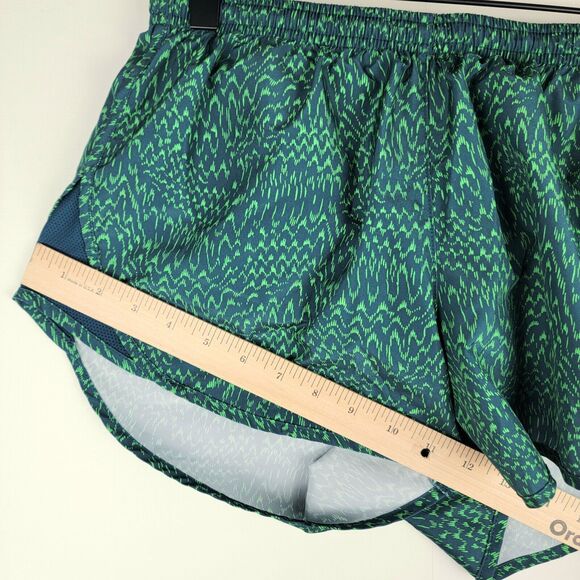 Nike Women's Sz S Dri FIT Modern Tempo Print Zip Pocket 3" Running Shorts Green - Picture 3 of 12